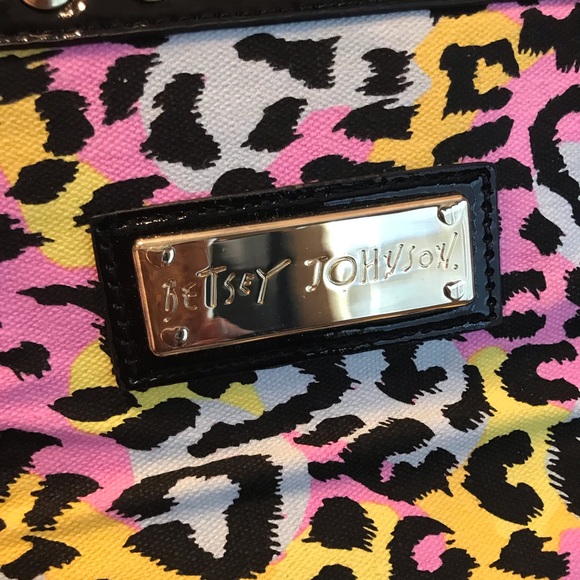 ⭐️SOLD⭐️ - Picture 4 of 6